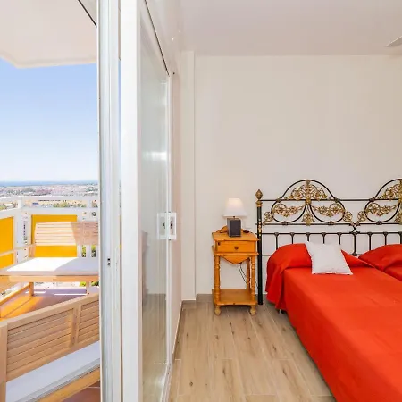 Apartment Cubo's Torre Andalucia *