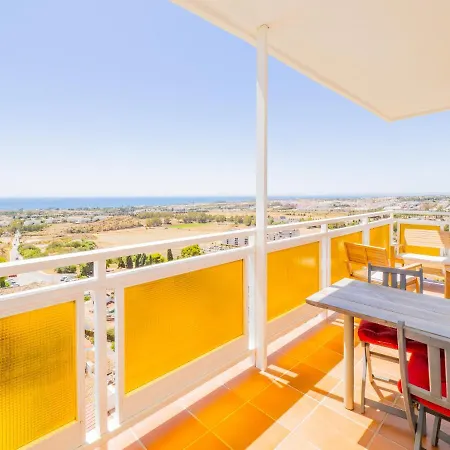 Apartment Cubo's Torre Andalucia *