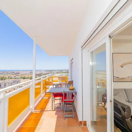 Apartment Cubo's Torre Andalucia